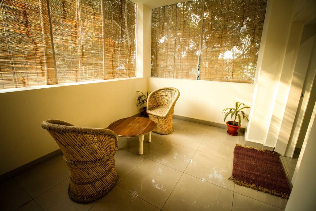 Anara Service Apartments - Greater Kailash Part II 뉴델리 외부 사진