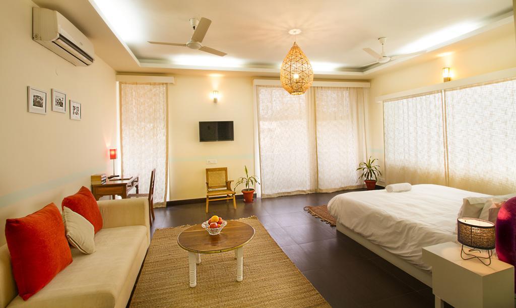 Anara Service Apartments - Greater Kailash Part II 뉴델리 외부 사진