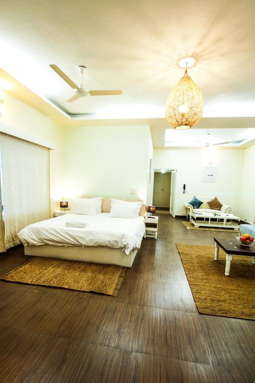 Anara Service Apartments - Greater Kailash Part II 뉴델리 외부 사진